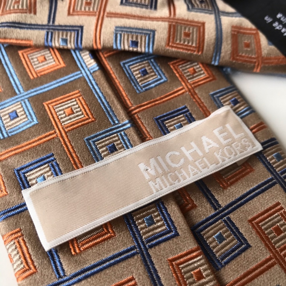 Michael Kors Gold Pattern Mens Tie